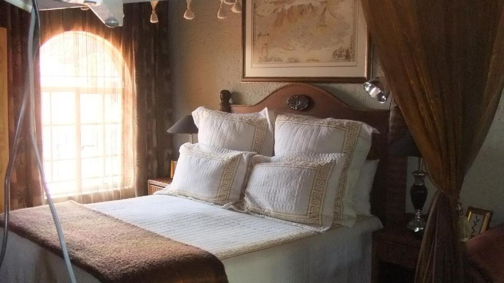 Treetops & Treats Guest House بريتوريا الغرفة الصورة